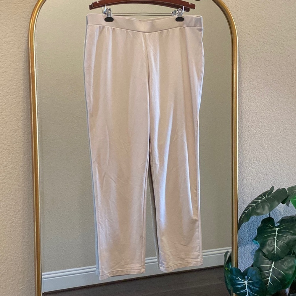 Chico’s Zenergy Knit Collection Animal Print Trim Pants Size XL